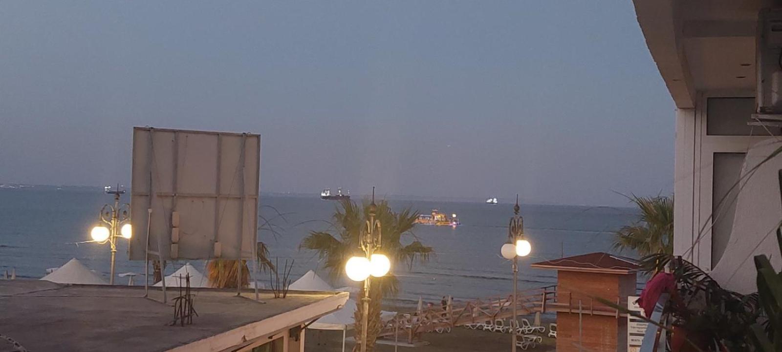 Paradise By The Sea Larnaca Exteriör bild