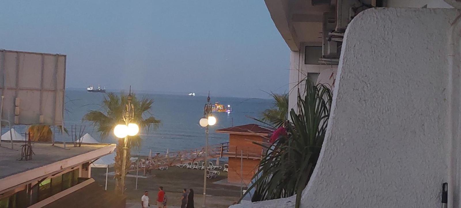 Paradise By The Sea Larnaca Exteriör bild